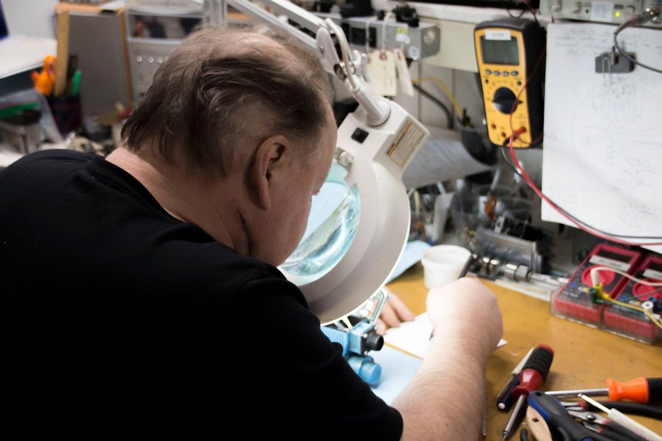 Electronics testing station with equipment