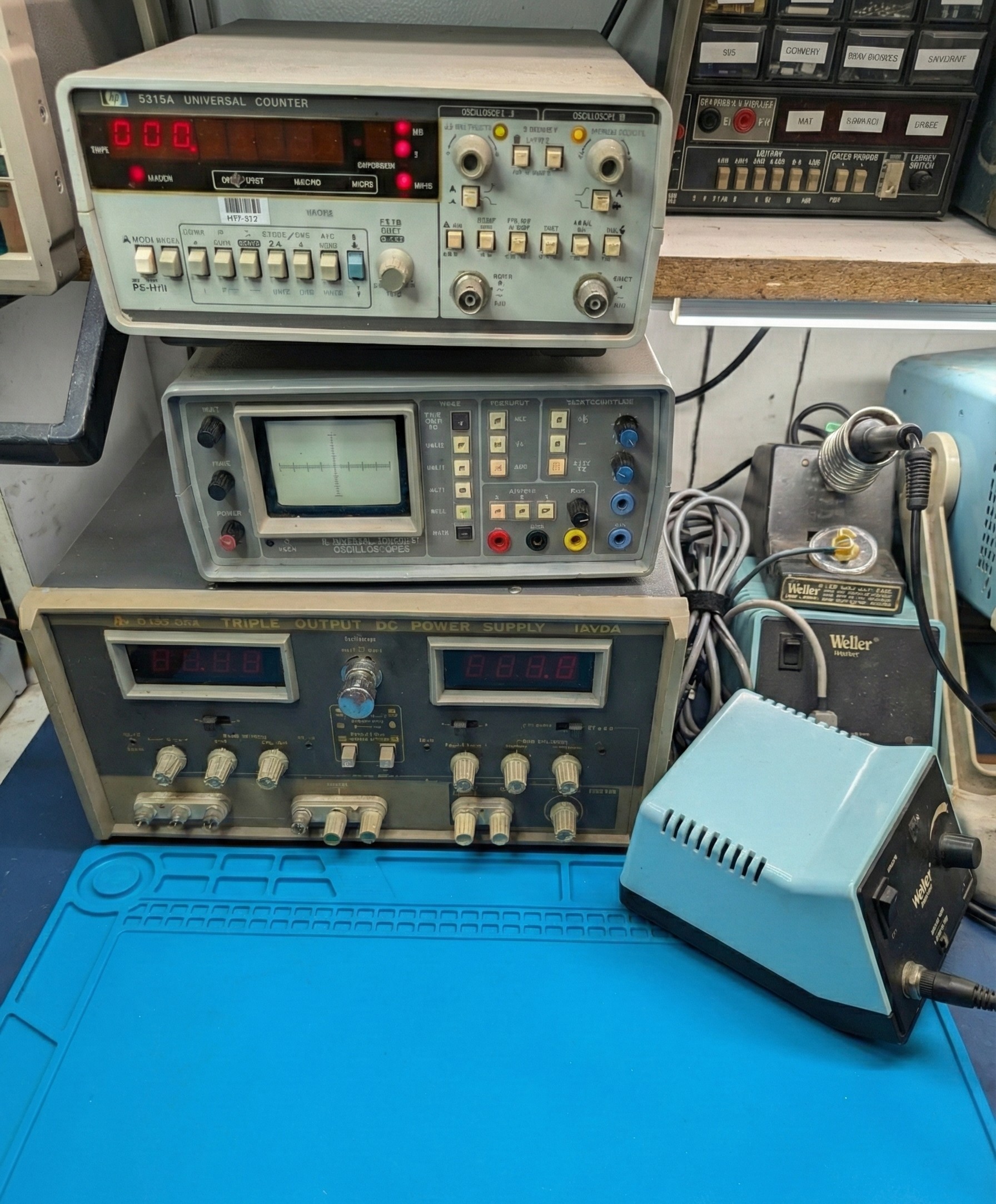 Electronics test bench for servo drives