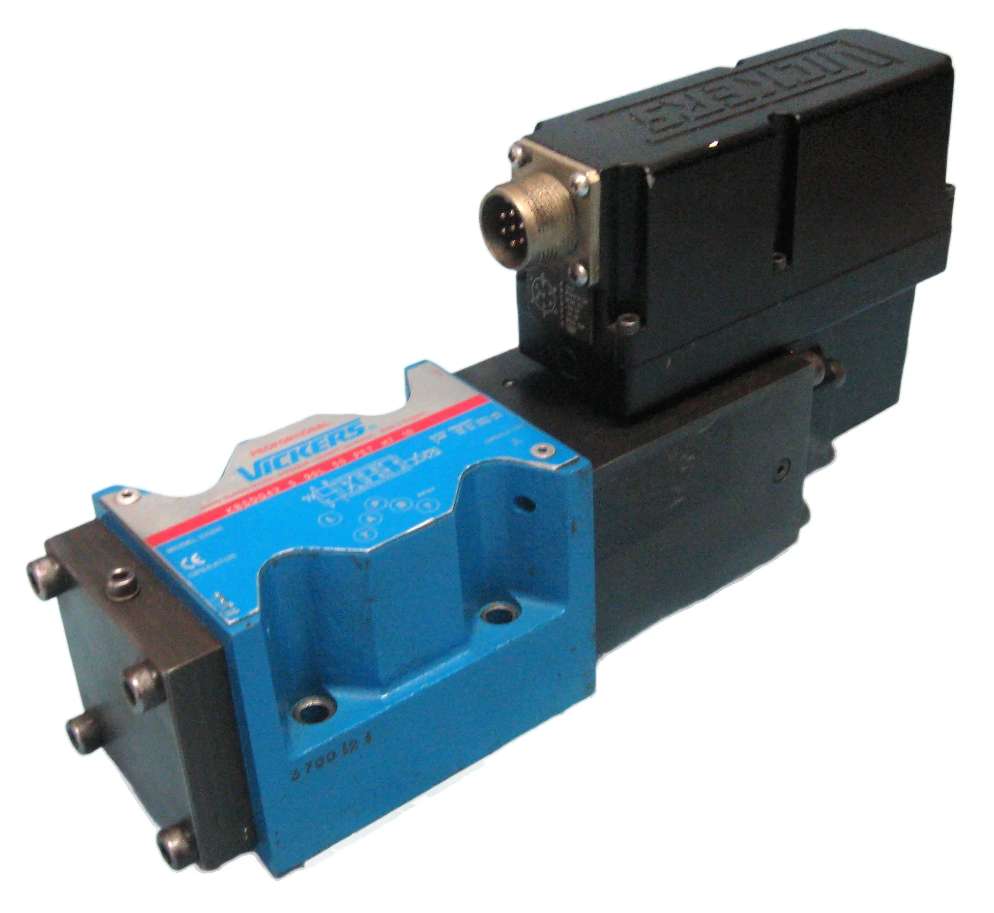 Vickers KBSDG4V596L50PE7H710 proportional valve with multiple mounting points and black connector housing
